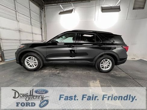New 2026 Ford Explorer Active image 4