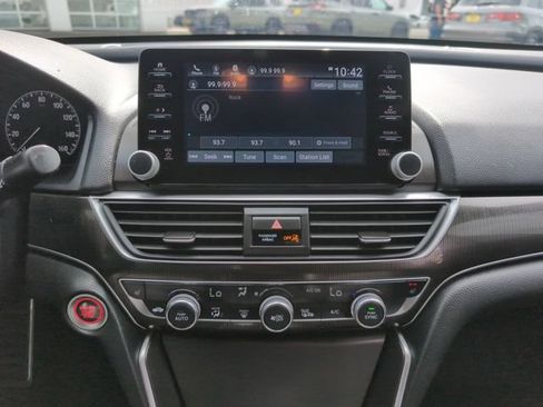 Used 2022 Honda Accord Sport image 25