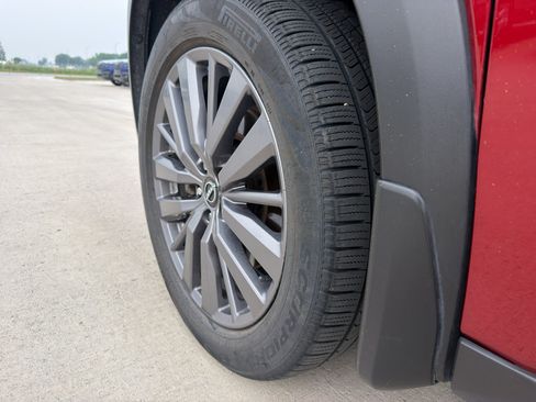 Used 2023 Nissan Pathfinder SL w/ SL Premium Package AWD/4WD image 9