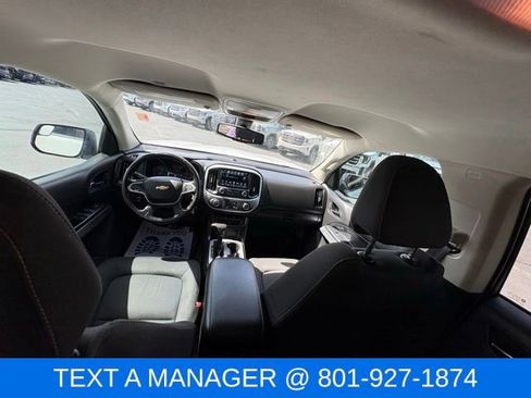 Used 2018 Chevrolet Colorado LT w/ LT Convenience Package AWD/4WD image 9