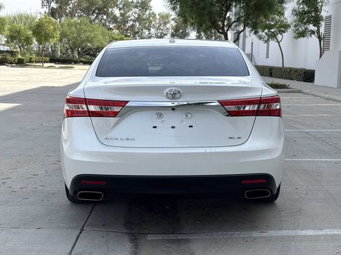 Used 2014 Toyota Avalon XLE Touring FWD image 4
