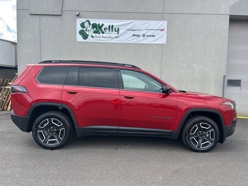 New 2026 Jeep Cherokee Laredo AWD/4WD image 1