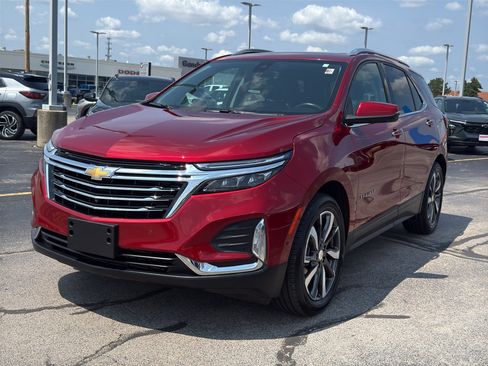 Certified 2024 Chevrolet Equinox Premier FWD image 2