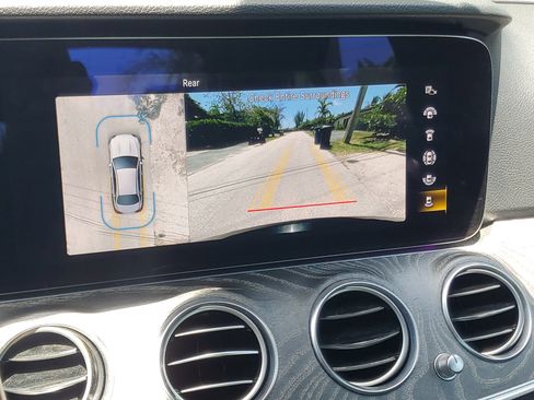 Used 2021 Mercedes-Benz E 350 4MATIC Sedan w/ Premium Package image 24