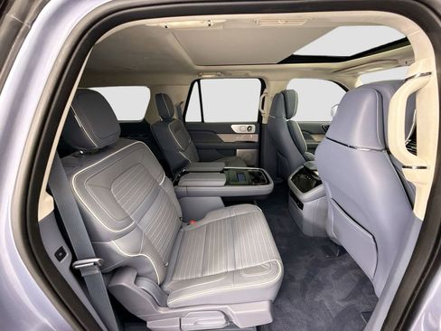 Used 2023 Lincoln Navigator L Black Label image 21
