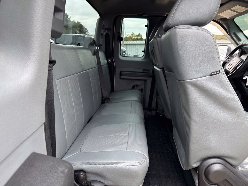 Used 2015 Ford F250 XL w/ Power Equipment Group AWD/4WD image 9