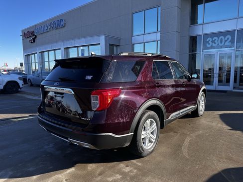 Certified 2023 Ford Explorer XLT w/ Equipment Group 202A image 4