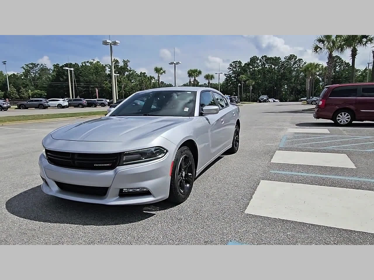 Used 2020 Dodge Charger SXT w/ Driver Convenience Group RWD image 20