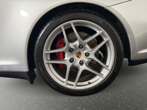 Used 2010 Porsche 911 Carrera 4S AWD/4WD image 14