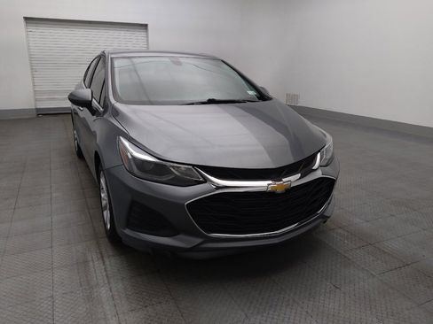 Used 2019 Chevrolet Cruze LT image 14
