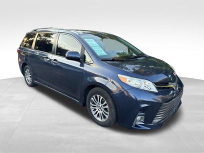 Used 2020 Toyota Sienna XLE