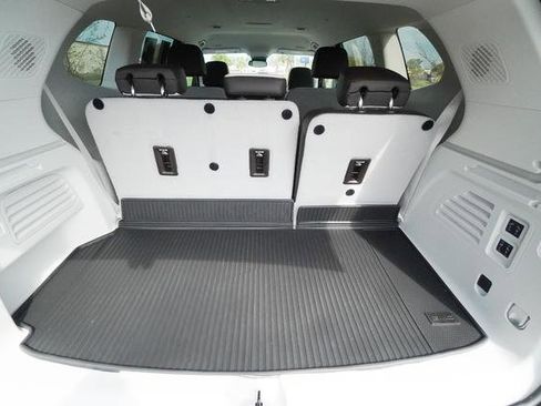 Used 2025 GMC Acadia Denali w/ LPO, Floor Liner Package image 34