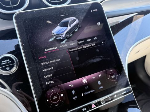 Used 2025 Mercedes-Benz GLC 300 4MATIC image 73