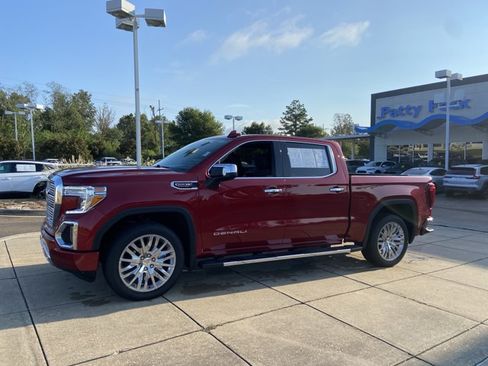 Used 2022 GMC Sierra 1500 Denali w/ Driver Alert Package II AWD/4WD image 6