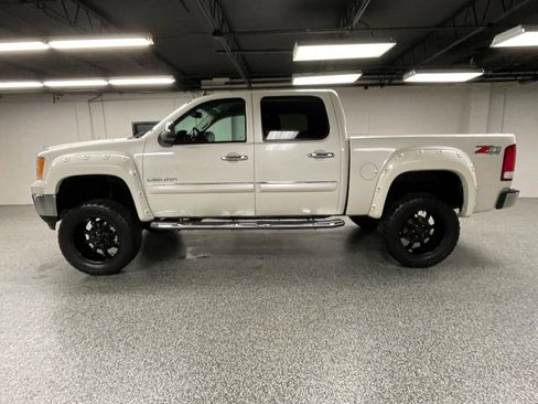 Used 2012 GMC Sierra 1500 SLE w/ Power Tech Package image 4