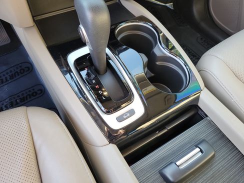 Used 2019 Honda Ridgeline RTL-E image 23