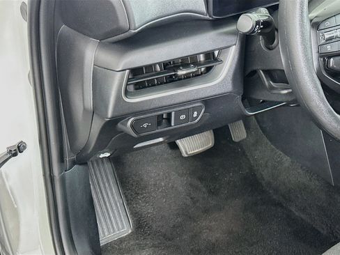 Used 2025 Kia K4 FWD image 17