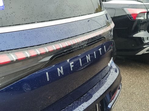 New 2026 INFINITI QX80 Luxe image 6