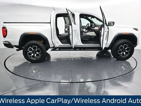 Used 2024 GMC Canyon AT4X AWD/4WD image 40