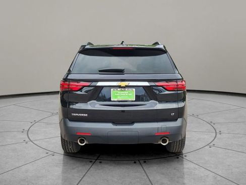 Used 2023 Chevrolet Traverse LT w/ LPO, Floor Liner Package FWD image 11