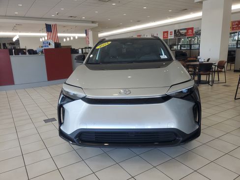 Certified 2024 Toyota bZ4X AWD image 8
