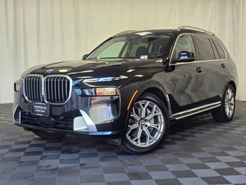 Used 2025 BMW X7 xDrive40i image 1
