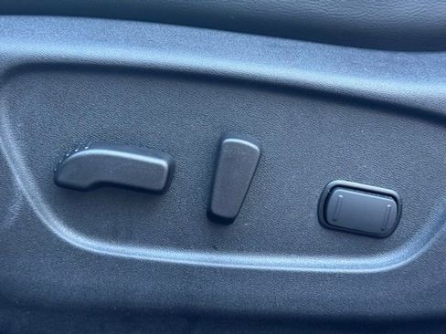 Used 2022 Nissan Rogue Sport SL image 19