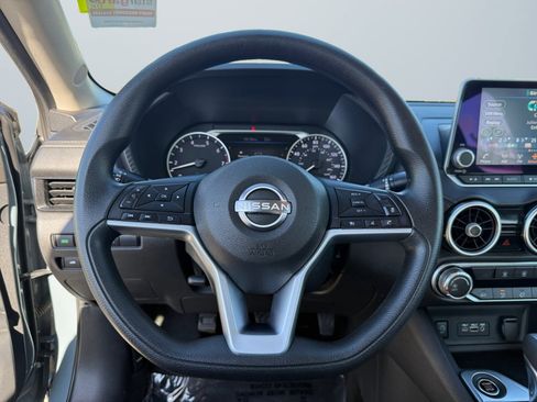 Used 2024 Nissan Sentra SV w/ Trunk Package image 11