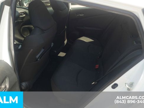 Used 2022 Toyota Prius LE FWD image 18