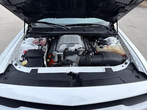 Used 2018 Dodge Challenger SRT Hellcat image 30