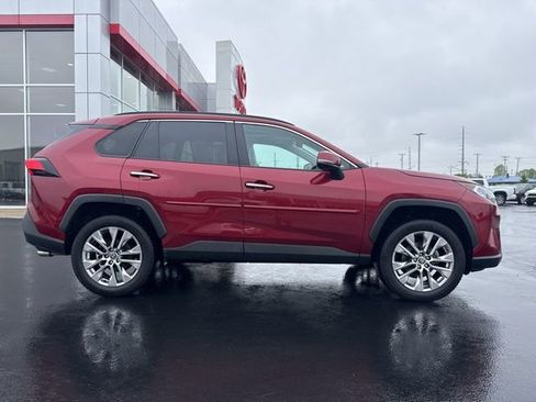 Certified 2021 Toyota RAV4 Limited AWD/4WD image 8