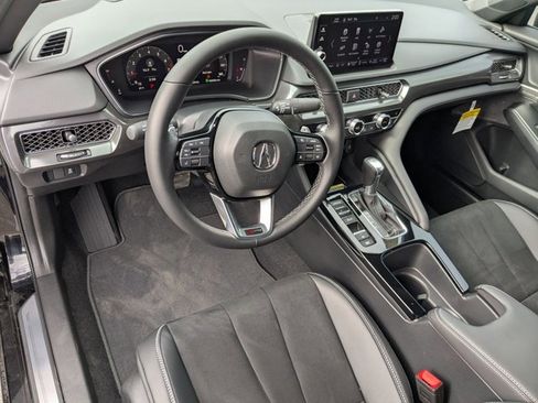 Used 2025 Acura Integra A-Spec image 3