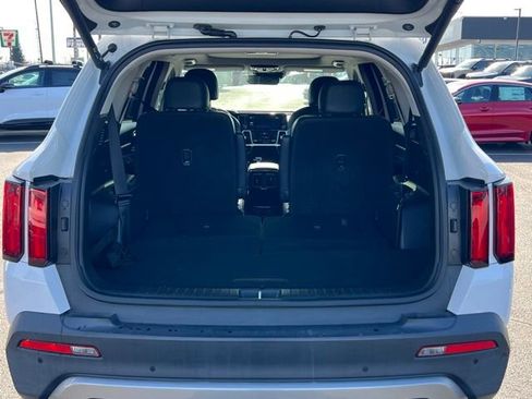 Used 2021 Kia Sorento SX Prestige image 10
