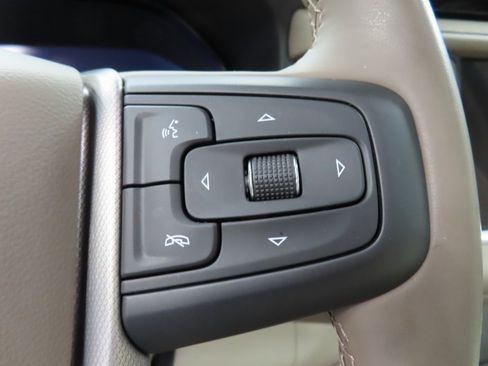 Used 2024 GMC Yukon Denali image 60