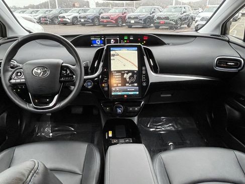 Certified 2022 Toyota Prius Limited image 17