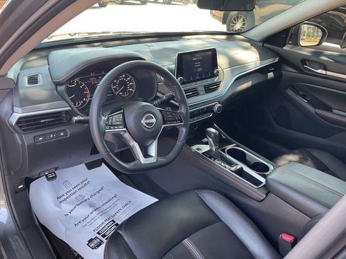 Used 2024 Nissan Altima 2.5 SR FWD image 10