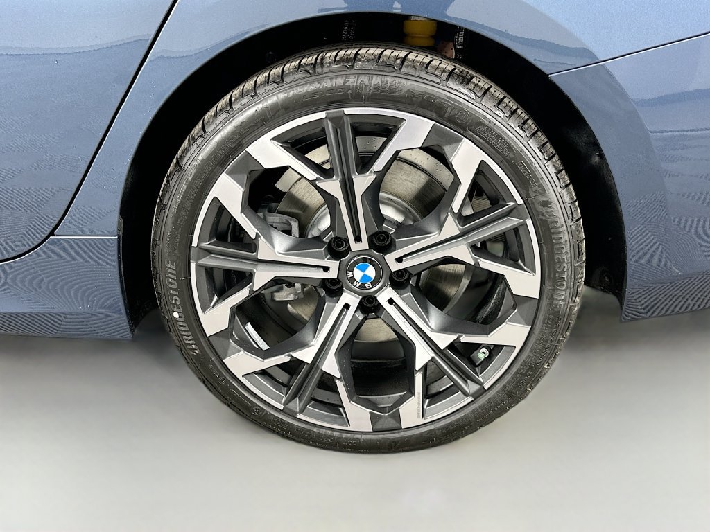 Used 2026 BMW 330i Sedan w/ Premium Package RWD image 23