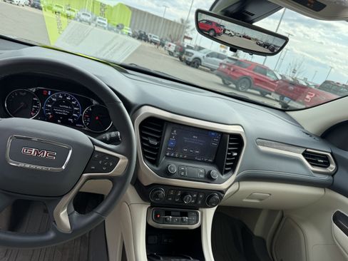 Used 2023 GMC Acadia Denali w/ Denali Ultimate Package AWD/4WD image 5