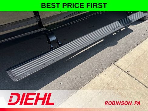 New 2026 RAM 3500 Limited AWD/4WD image 9