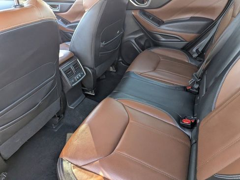 Used 2022 Subaru Forester Touring image 15