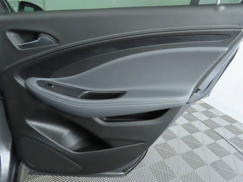 Used 2020 Buick Envision Premium image 28