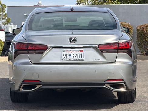 Used 2024 Lexus LS 500 w/ Interior Upgrade Package RWD image 8