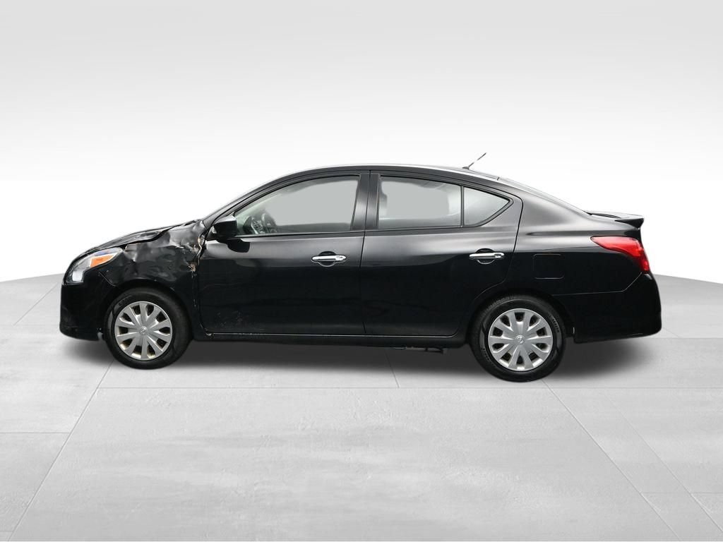 Used 2019 Nissan Versa SV FWD image 2