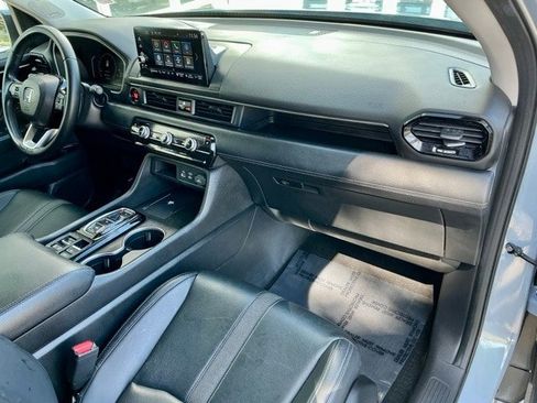 Used 2023 Honda Pilot Touring image 19