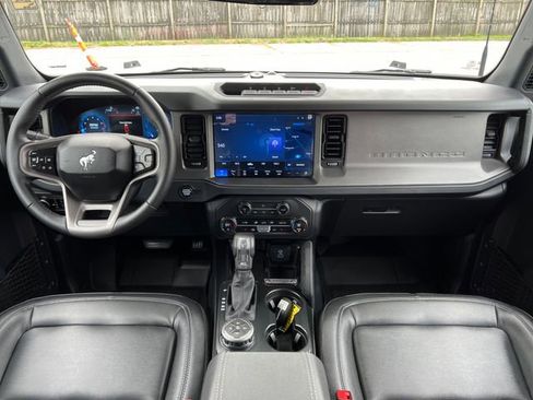 Used 2025 Ford Bronco Big Bend w/ Black Diamond Package image 36