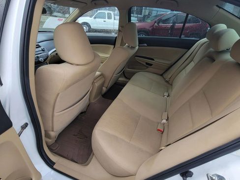 Used 2011 Honda Accord LX-P image 9