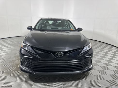 Used 2023 Toyota Camry XLE image 2