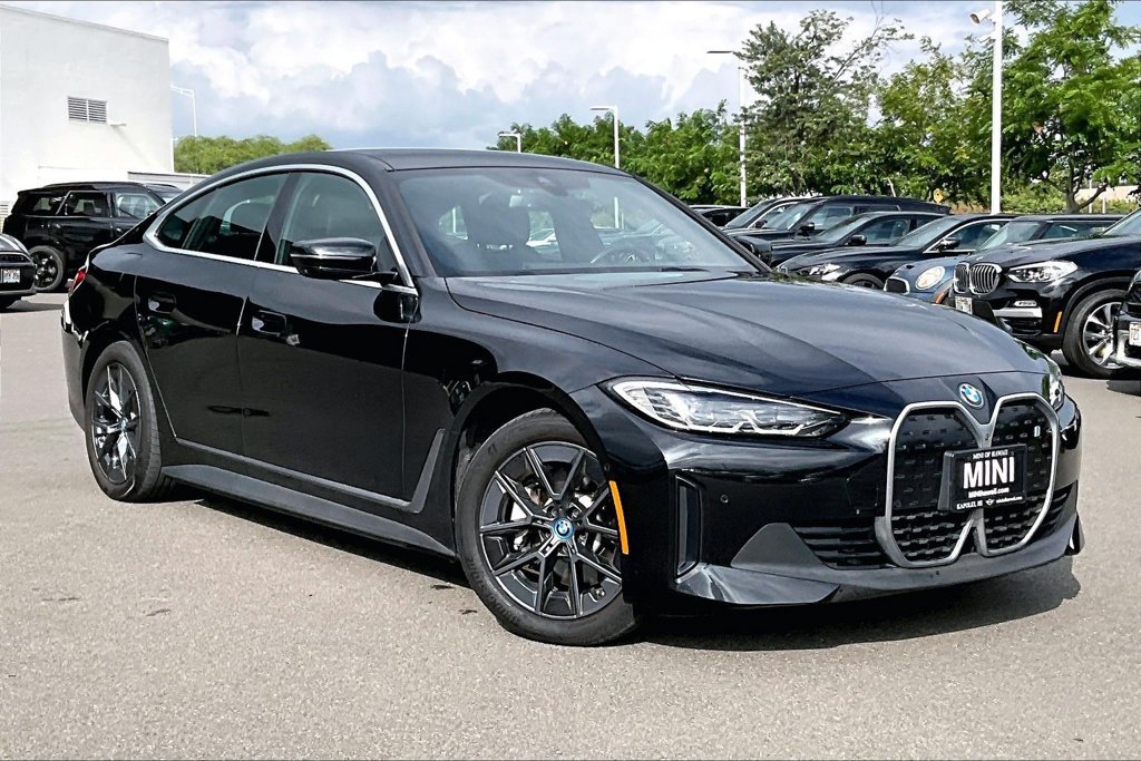 Used 2023 BMW i4 eDrive35 w/ Parking Assistance Package RWD image 32