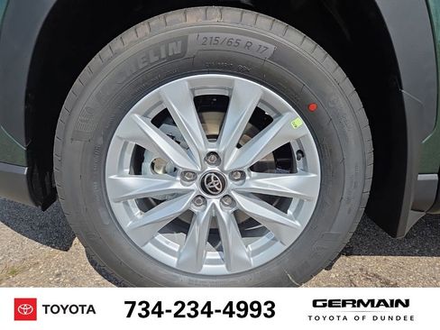 New 2026 Toyota Corolla Cross LE FWD image 12