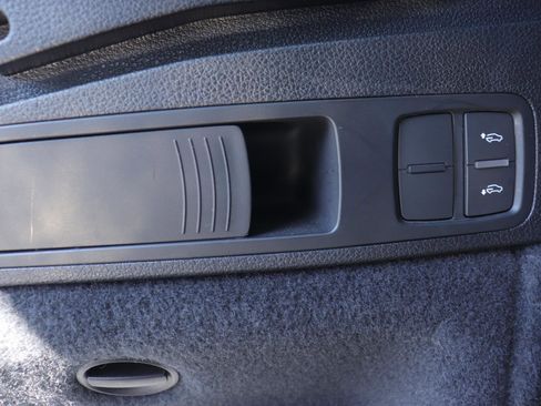 Used 2018 Audi SQ5 Prestige image 18